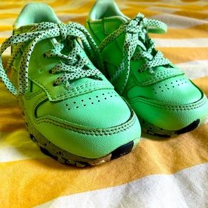 Reebok’s size 6 toddler